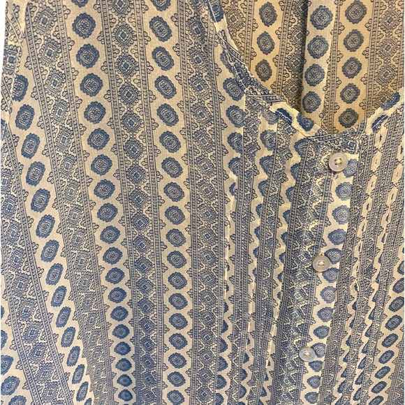 RVCA Sheer Long Sleeveless Button Down Top Or Cover Up Over Swimsuit/ Leggings - Picture 3 of 13